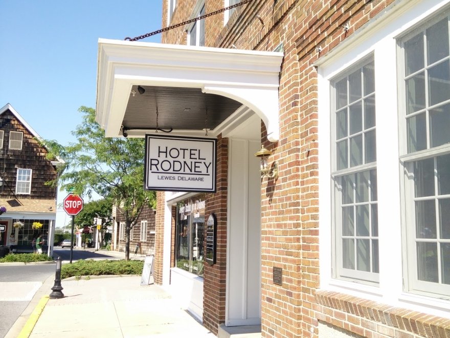 Hotel Rodney